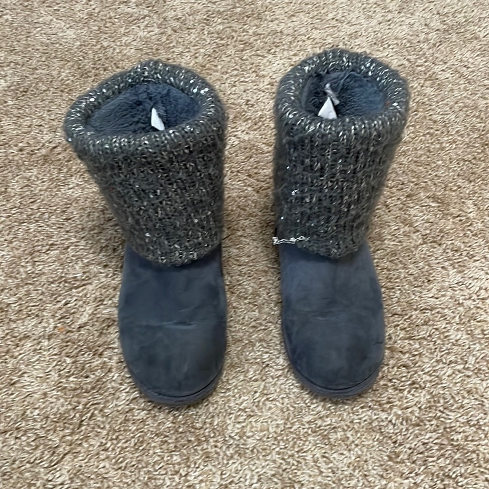 grey boots